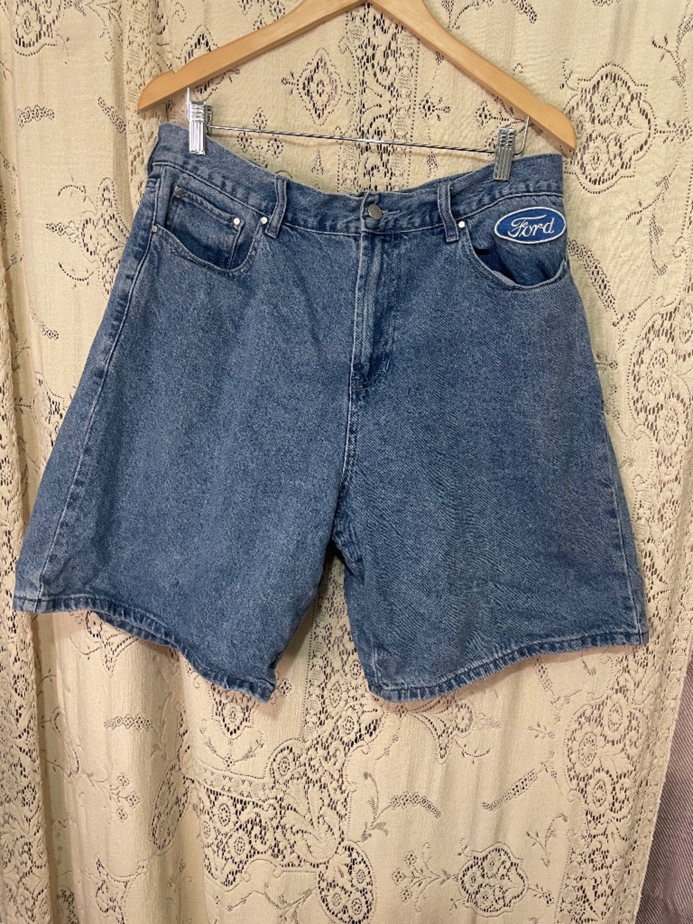 Ford/Pacsun: medium wash jorts
